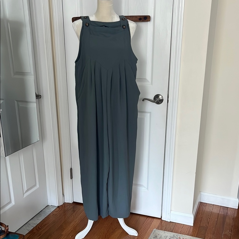 Elegant Gray Women's Jumpsuit